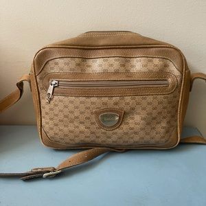 Authentic Vintage GUCCI GG Shoulderbag